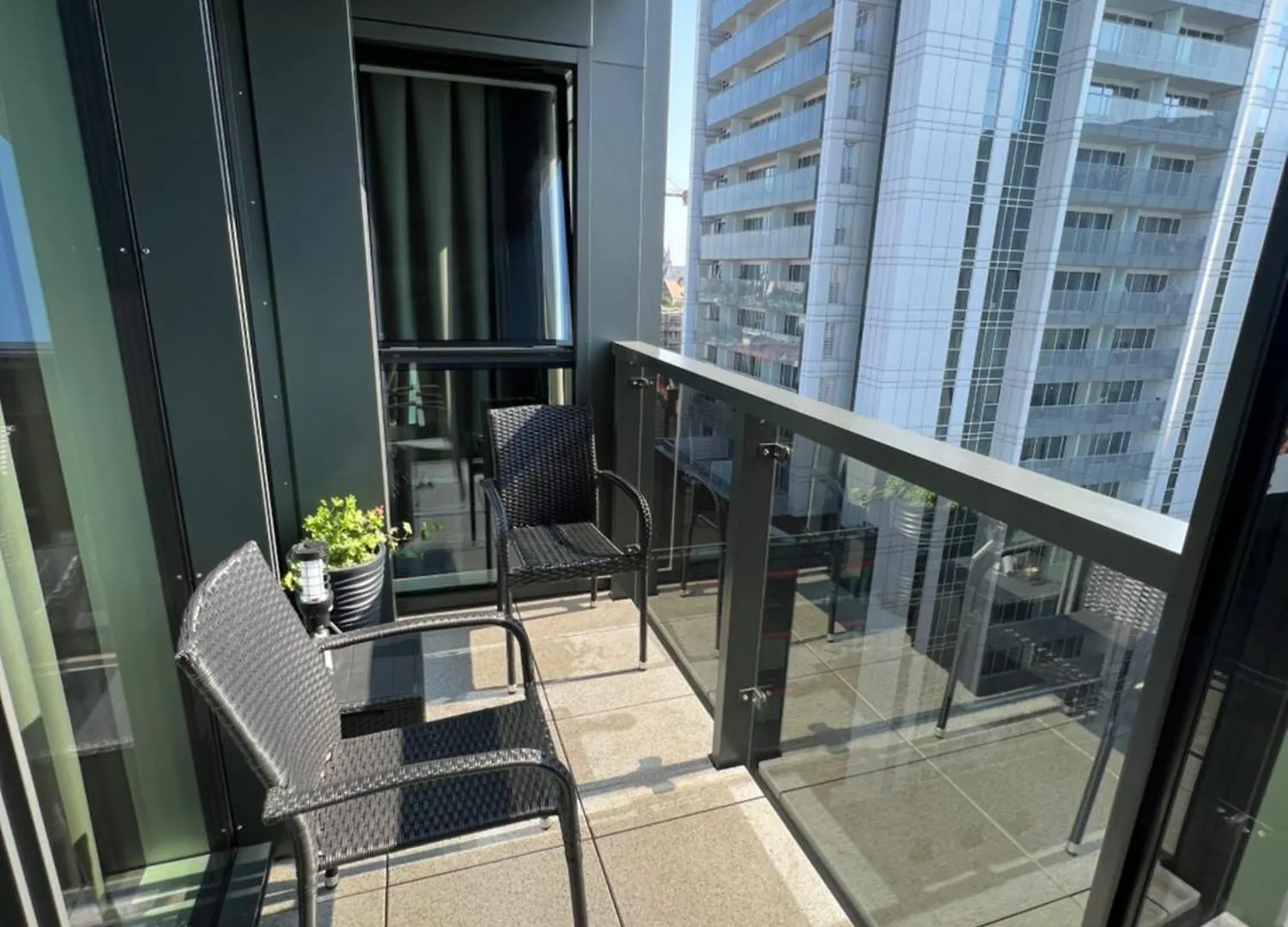 Towarowa - Milionowa 39 Check-In 24H Apartment Poznan